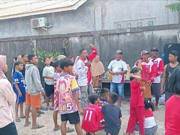 Kemeriahan Puncak Acara RT 068 / RW 007: Pembagian Doorprize Bertema Sembako Jadi Momen Paling Dinantikan Warga